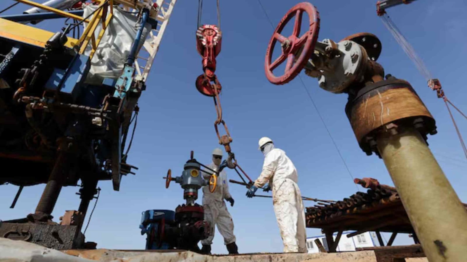 BERC cuts furnace oil price to Tk100.39 per litre